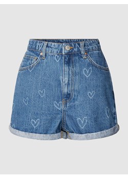 Szorty jeansowe z przyszytymi mankietami nogawek ze sklepu Peek&Cloppenburg  w kategorii Szorty - zdjęcie 168112056
