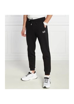 EA7 Spodnie dresowe | Regular Fit ze sklepu Gomez Fashion Store w kategorii Spodnie męskie - zdjęcie 168118386