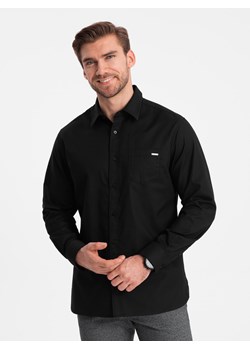 Bawełniana męska koszula z kieszenią REGULAR FIT - czarna V1 OM-SHCS-0147 ze sklepu ombre w kategorii Koszule męskie - zdjęcie 168127259