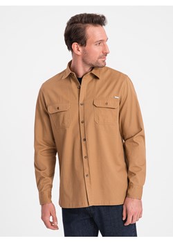 Męska bawełniana koszula REGULAR FIT z kieszeniami zapinanymi na guziki - camel V2 OM-SHCS-0146 ze sklepu ombre w kategorii Koszule męskie - zdjęcie 168130346