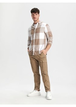 Sinsay - Koszula z kieszenią - brązowy ze sklepu Sinsay w kategorii Koszule męskie - zdjęcie 168146015