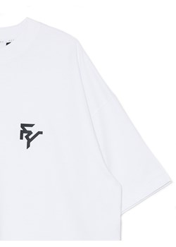 Cropp - Biała koszulka z małym nadrukiem - biały ze sklepu Cropp w kategorii T-shirty męskie - zdjęcie 168146408