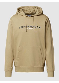Bluza z kapturem i nadrukiem z logo model ‘Copenhagen’ ze sklepu Peek&Cloppenburg  w kategorii Swetry męskie - zdjęcie 168154646