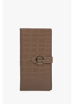 Estro: Duży brązowy portfel damski z tłoczonej skóry naturalnej ze złotymi detalami ze sklepu Estro w kategorii Portfele damskie - zdjęcie 168165428