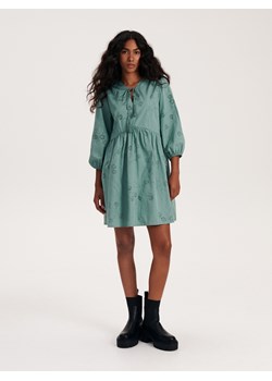 Reserved - Sukienka z ażurowym wzorem - jasnozielony ze sklepu Reserved w kategorii Sukienki - zdjęcie 168186369