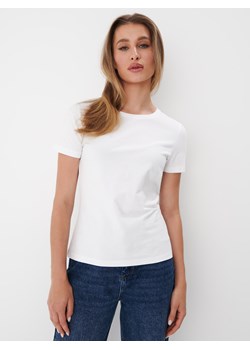 Mohito - Biały t-shirt z bawełny - biały ze sklepu Mohito w kategorii Bluzki damskie - zdjęcie 168236808