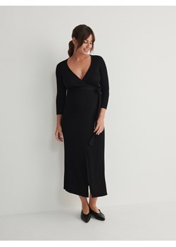 Reserved - Kopertowa sukienka z dzianiny - czarny ze sklepu Reserved w kategorii Sukienki ciążowe - zdjęcie 168238968