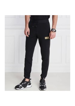 EA7 Spodnie dresowe | Regular Fit ze sklepu Gomez Fashion Store w kategorii Spodnie męskie - zdjęcie 168245376