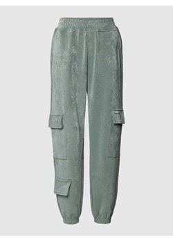 Spodnie dresowe z kieszeniami cargo model ‘EUPHEMIA’ ze sklepu Peek&Cloppenburg  w kategorii Spodnie damskie - zdjęcie 168292218