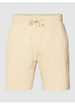 Szorty z dzianiny dresowej z wpuszczanymi kieszeniami model ‘Mavis’ ze sklepu Peek&Cloppenburg  w kategorii Spodnie męskie - zdjęcie 168292945