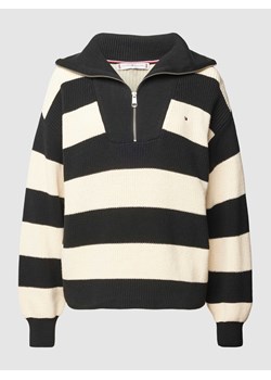 Sweter z dzianiny z blokowymi pasami ze sklepu Peek&Cloppenburg  w kategorii Swetry damskie - zdjęcie 168296127