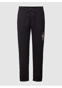 Spodnie dresowe z nadrukiem z logo ze sklepu Peek&Cloppenburg  w kategorii Spodnie męskie - zdjęcie 168296385