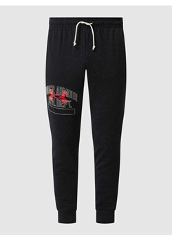 Spodnie dresowe z nadrukiem z logo ze sklepu Peek&Cloppenburg  w kategorii Spodnie damskie - zdjęcie 168306438