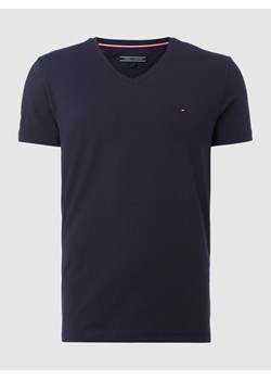 T-shirt o kroju Slim Fit z dekoltem w serek ze sklepu Peek&Cloppenburg  w kategorii T-shirty męskie - zdjęcie 168306789
