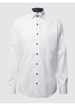 Koszula biznesowa o kroju modern fit z guzikami w kontrastowym kolorze ze sklepu Peek&Cloppenburg  w kategorii Koszule męskie - zdjęcie 168306937