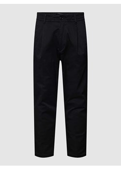 Spodnie materiałowe z zakładkami w pasie model ‘chasy’ ze sklepu Peek&Cloppenburg  w kategorii Spodnie męskie - zdjęcie 168315467