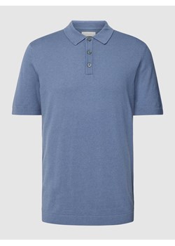 Koszulka polo z dodatkiem wiskozy i kołnierzykiem polo model ‘EMIL’ ze sklepu Peek&Cloppenburg  w kategorii T-shirty męskie - zdjęcie 168317289
