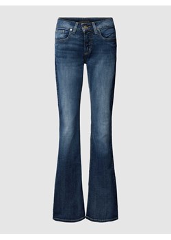 Jeansy z poszerzaną nogawką i 5 kieszeniami model ‘SUKI’ ze sklepu Peek&Cloppenburg  w kategorii Jeansy damskie - zdjęcie 168317479