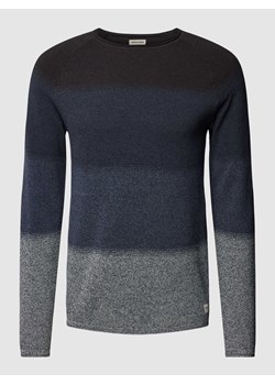 Sweter z dzianiny z naszywką z logo model ‘HILL’ ze sklepu Peek&Cloppenburg  w kategorii Swetry męskie - zdjęcie 168318269