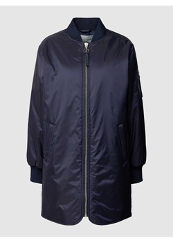 Krótki płaszcz z kieszeniami z patką ze sklepu Peek&Cloppenburg  w kategorii Płaszcze damskie - zdjęcie 168318297