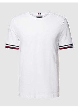 T-shirt z paskami w kontrastowym kolorze ze sklepu Peek&Cloppenburg  w kategorii T-shirty męskie - zdjęcie 168318938