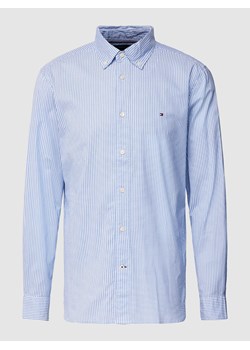 Koszula casualowa o kroju regular fit z wyhaftowanym logo model ‘NATURAL SOFT’ ze sklepu Peek&Cloppenburg  w kategorii Koszule męskie - zdjęcie 168322158