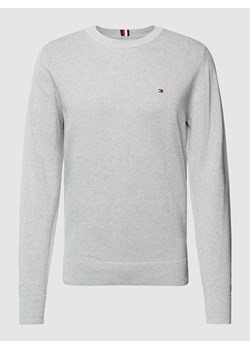 Sweter z dzianiny z wyhaftowanym logo model ‘CHAIN’ ze sklepu Peek&Cloppenburg  w kategorii Swetry męskie - zdjęcie 168322826
