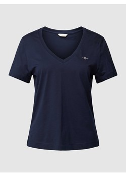 T-shirt z prążkowanym dekoltem w serek ze sklepu Peek&Cloppenburg  w kategorii Bluzki damskie - zdjęcie 168331357