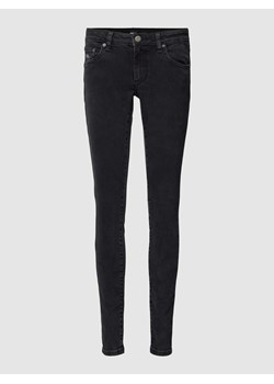 Jeansy o kroju skinny fit z detalami z logo model ‘SOPHIE’ ze sklepu Peek&Cloppenburg  w kategorii Jeansy damskie - zdjęcie 168332895