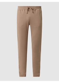 Spodnie dresowe z bawełny ekologicznej model ‘Aadan’ ze sklepu Peek&Cloppenburg  w kategorii Spodnie męskie - zdjęcie 168333317