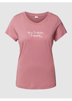 T-shirt z nadrukiem ze sloganem ze sklepu Peek&Cloppenburg  w kategorii Bluzki damskie - zdjęcie 168338765