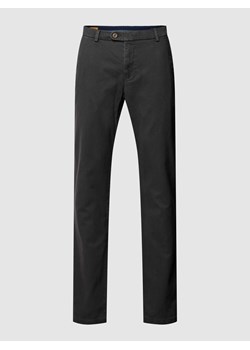 Spodnie materiałowe o kroju modern fit z kieszeniami z tyłu ze sklepu Peek&Cloppenburg  w kategorii Spodnie męskie - zdjęcie 168339147