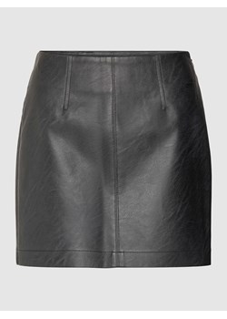 Spódnica mini z materiału skóropodobnego ze sklepu Peek&Cloppenburg  w kategorii Spódnice - zdjęcie 168339487