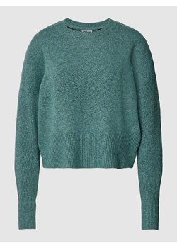 Sweter z dzianiny z obniżonymi ramionami model ‘Nella’ ze sklepu Peek&Cloppenburg  w kategorii Swetry damskie - zdjęcie 168341538