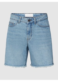 Szorty jeansowe z postrzępionymi zakończeniami nogawek model ‘SMILEY’ ze sklepu Peek&Cloppenburg  w kategorii Szorty - zdjęcie 168341998