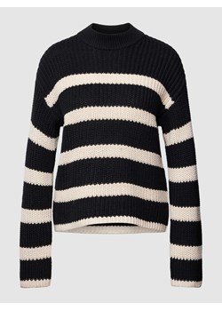 Sweter z dzianiny ze wzorem w paski model ‘HILDA’ ze sklepu Peek&Cloppenburg  w kategorii Swetry damskie - zdjęcie 168342697