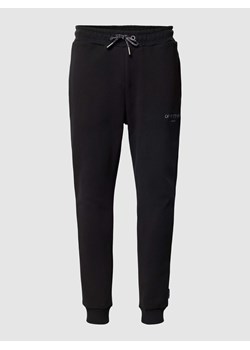 Spodnie dresowe z detalami z logo ze sklepu Peek&Cloppenburg  w kategorii Spodnie męskie - zdjęcie 168343447