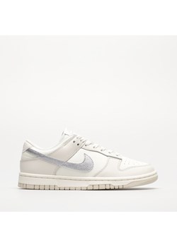 NIKE DUNK LOW ESS ze sklepu Sizeer w kategorii Buty sportowe damskie - zdjęcie 168367716