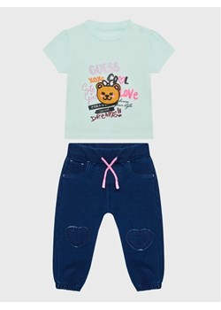 Guess Komplet t-shirt i spodnie A3RG02 K6YW3 Kolorowy Regular Fit ze sklepu MODIVO w kategorii Komplety niemowlęce - zdjęcie 168392299
