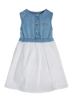 Guess Sukienka codzienna K3GK01 D3X30 Niebieski Regular Fit ze sklepu MODIVO w kategorii Sukienki dziewczęce - zdjęcie 168404098