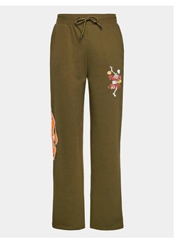 Night Addict Spodnie dresowe MJB-NA516FLAMES Zielony Regular Fit ze sklepu MODIVO w kategorii Spodnie damskie - zdjęcie 168410309