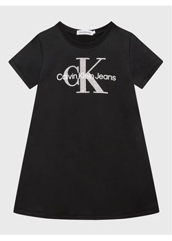 Calvin Klein Jeans Sukienka codzienna Monogram Metallic IG0IG01835 Czarny Regular Fit ze sklepu MODIVO w kategorii Sukienki dziewczęce - zdjęcie 168421558