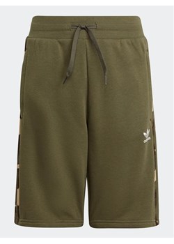 adidas Szorty sportowe Camo Shorts IC5146 Zielony Regular Fit ze sklepu MODIVO w kategorii Spodenki chłopięce - zdjęcie 168422386