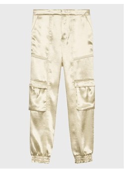 Guess Spodnie dresowe J3GB08 WECV2 Szary Relaxed Fit ze sklepu MODIVO w kategorii Spodnie dziewczęce - zdjęcie 168428275