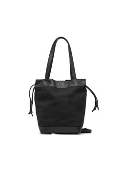Calvin Klein Torebka Re-Lock Drawstring Bag Perf K60K610635 Czarny ze sklepu MODIVO w kategorii Torebki worki - zdjęcie 168443376