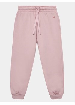 United Colors Of Benetton Spodnie dresowe 39M2CF022 Różowy Regular Fit ze sklepu MODIVO w kategorii Spodnie dziewczęce - zdjęcie 168444399