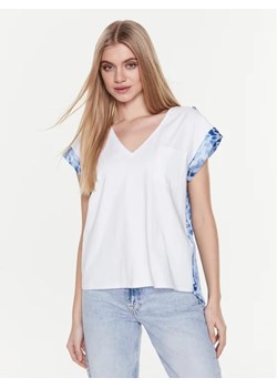 Liu Jo T-Shirt WA3156 J7821 Biały Regular Fit ze sklepu MODIVO w kategorii Bluzki damskie - zdjęcie 168454118