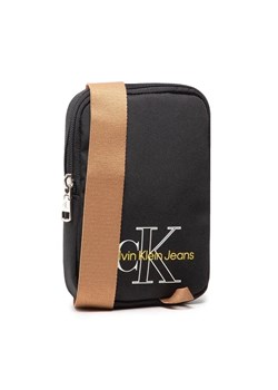 Calvin Klein Jeans Etui na telefon Three Tone N/S Phone Xbody K50K508933 Czarny ze sklepu MODIVO w kategorii Etui - zdjęcie 168459258