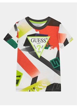 Guess T-Shirt N4RI03 K8HM3 Kolorowy Regular Fit ze sklepu MODIVO w kategorii T-shirty chłopięce - zdjęcie 168467386