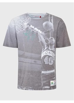 Mitchell & Ness T-Shirt TCRW3401 Szary Regular Fit ze sklepu MODIVO w kategorii T-shirty męskie - zdjęcie 168470768